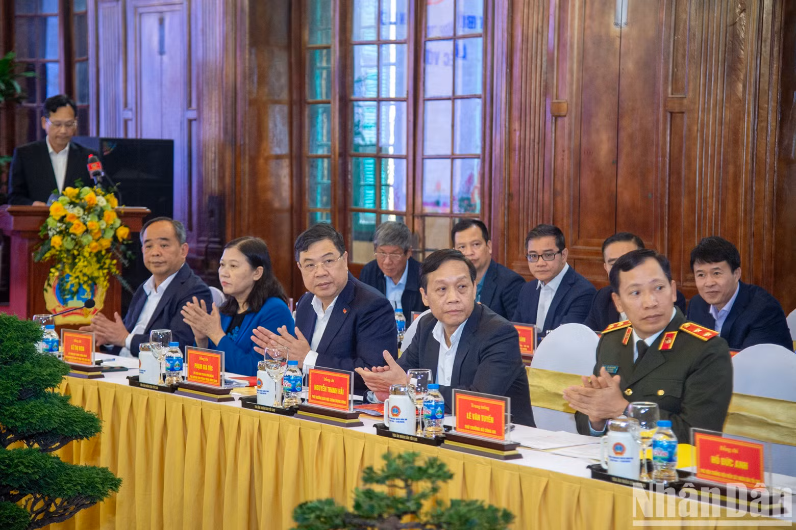 Delegates attending the working session.
