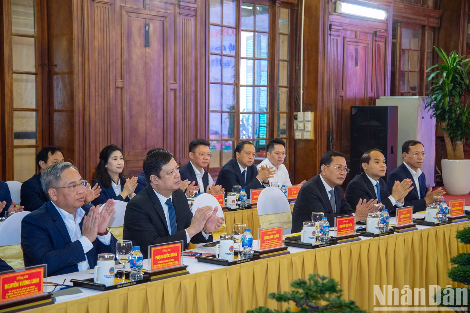 Leaders of the Supreme People's Court at the working session.