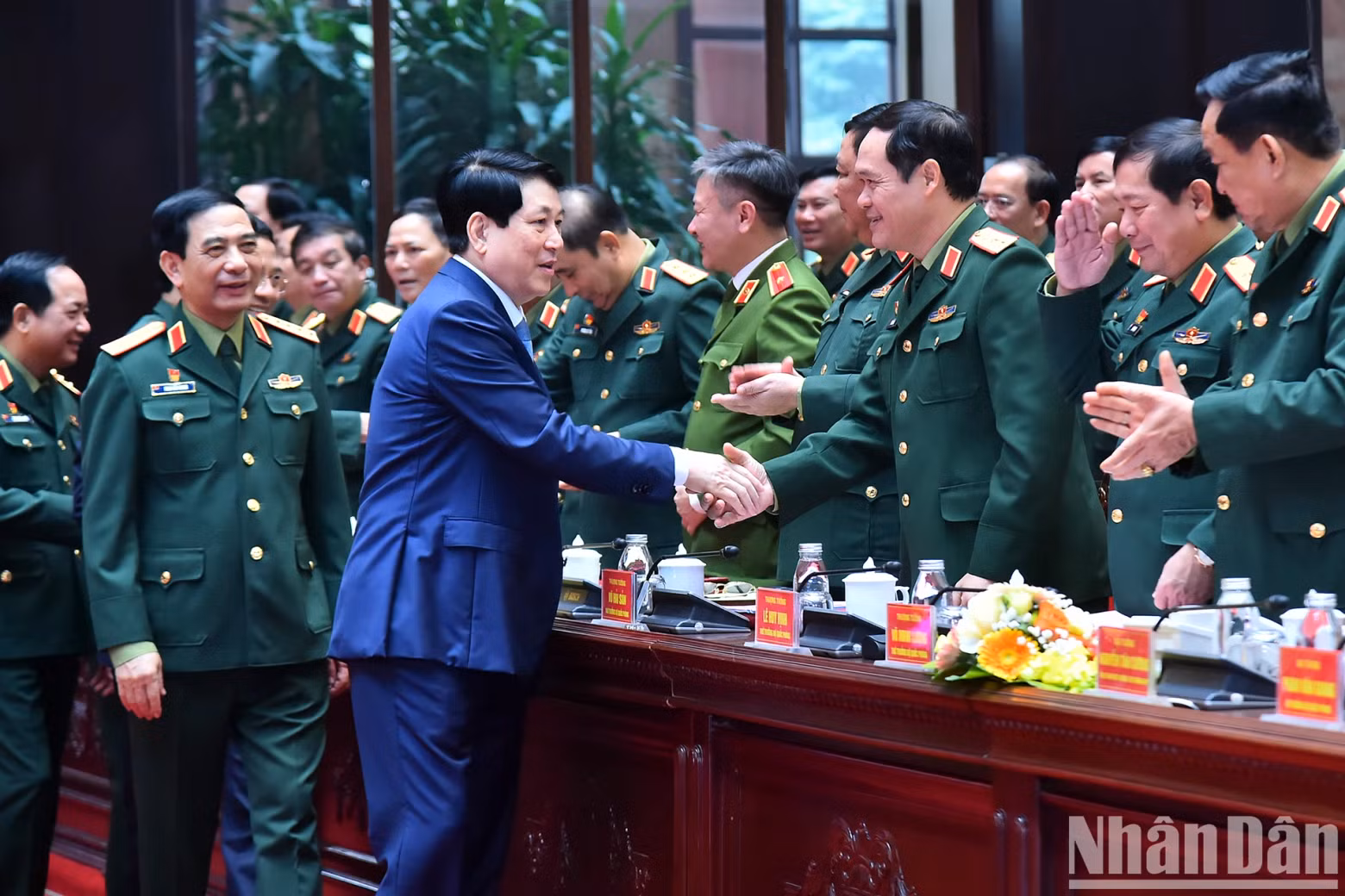 President Luong Cuong with delegates at the 2024 National Military-Political Conference.