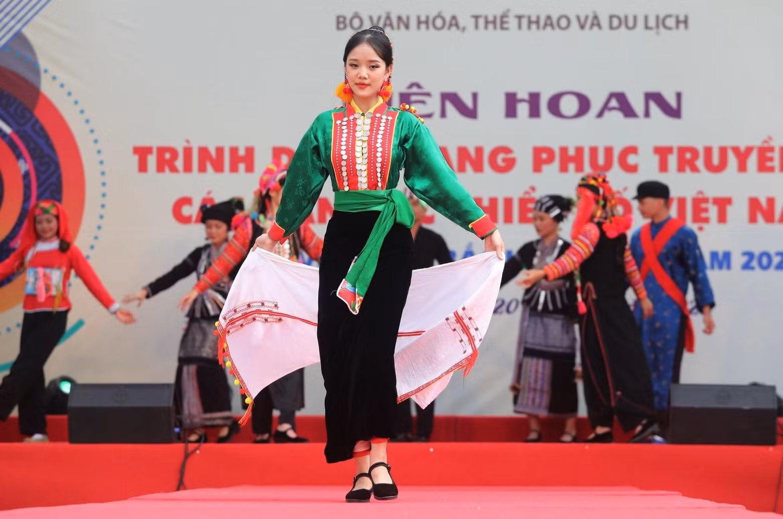 Mang ethnic minority women Mang ethnic minority women