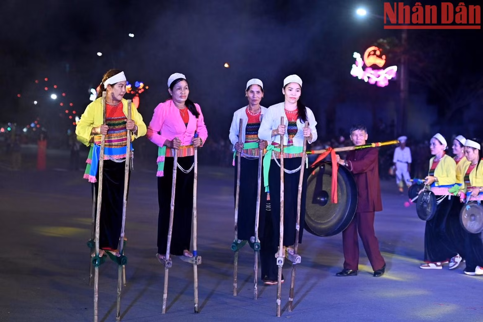Muong ethnic minority people from Nho Quan district, Ninh Binh province, walk on stilts at the festival Muong ethnic minority people from Nho Quan district, Ninh Binh province, walk on stilts at the festival