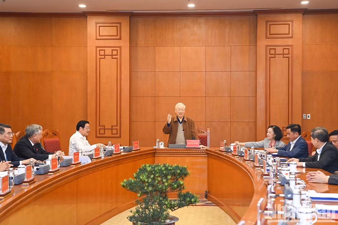 Party General Secretary Nguyen Phu Trong speaks to conclude the session.