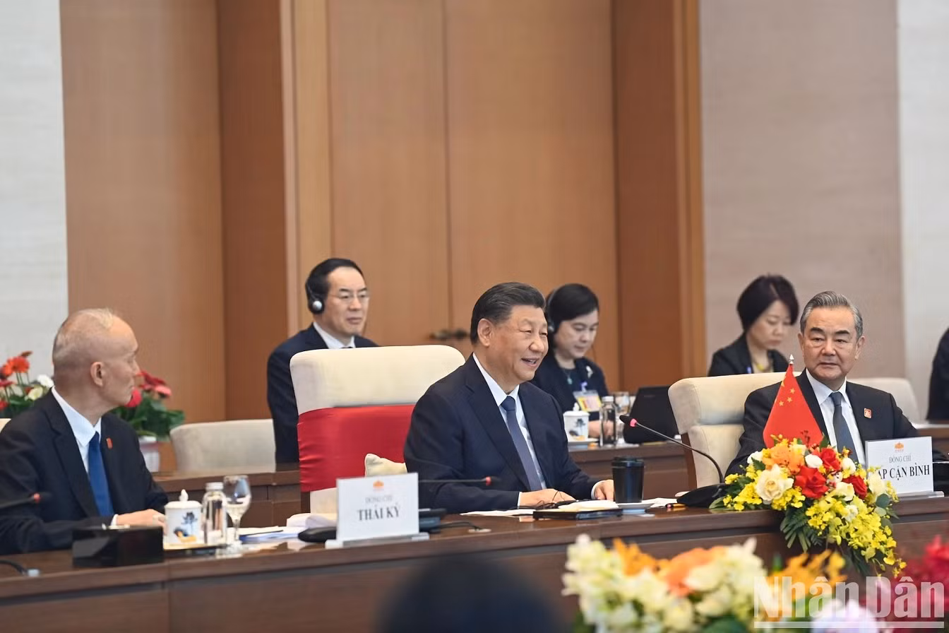 General Secretary and President of China Xi Jinping speaks at the meeting. General Secretary and President of China Xi Jinping speaks at the meeting.