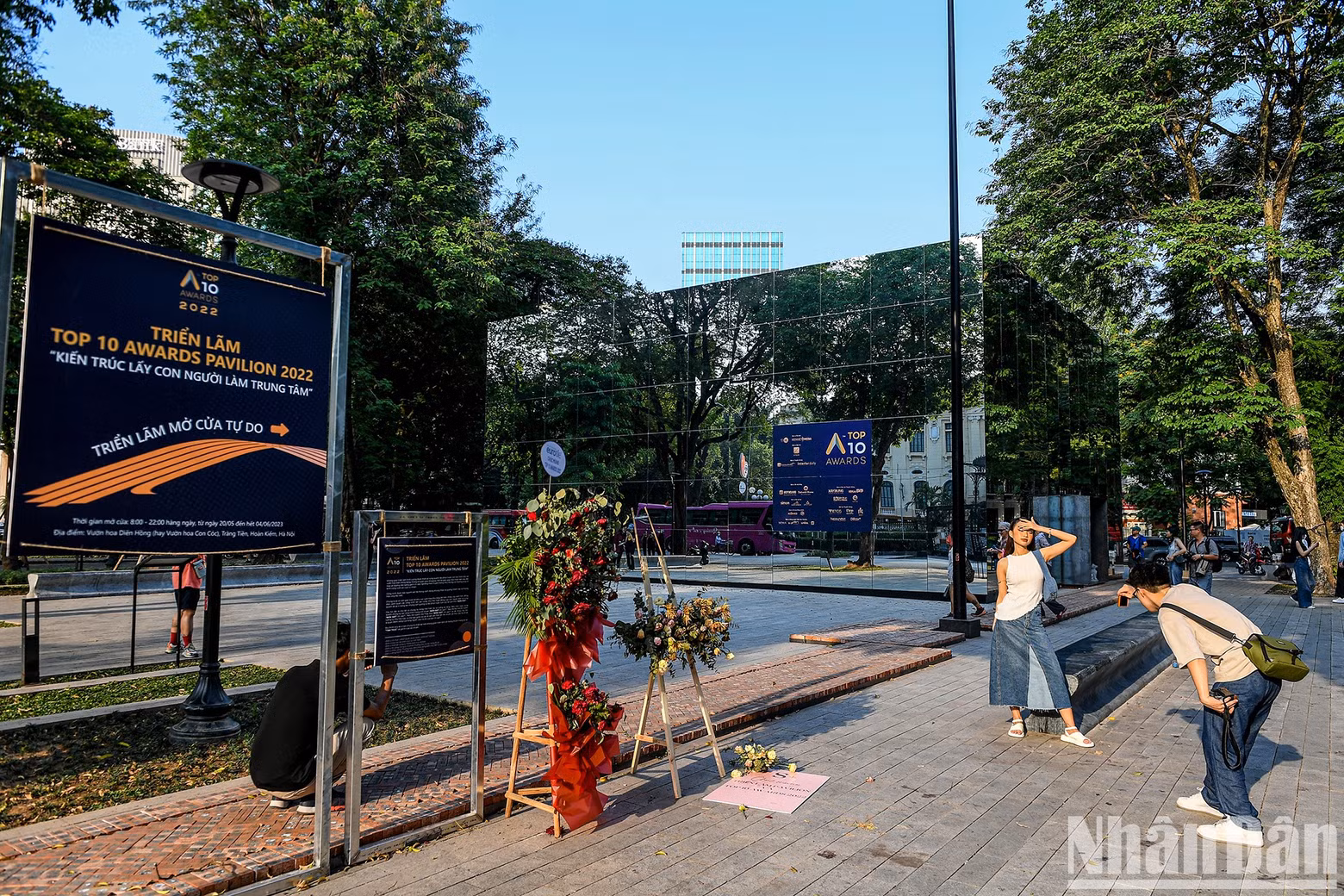 The exhibition is scheduled to open to the public until June 4, promising to be an attraction for tourists to visit in the near future.