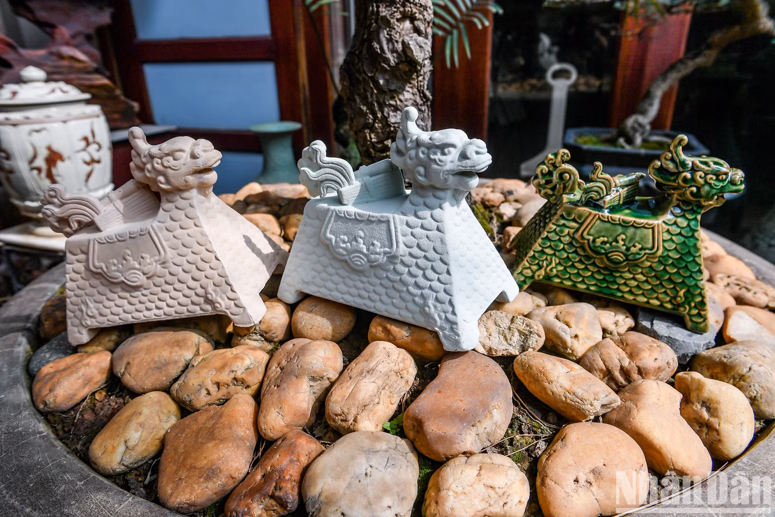 For example, the model of the Long Ma (a legendary creature which is half horse and half dragon) was modelled by Tu from the image of the Long Ma at the Imperial Citadel and the mausoleums of the Nguyen Dynasty kings in Hue.