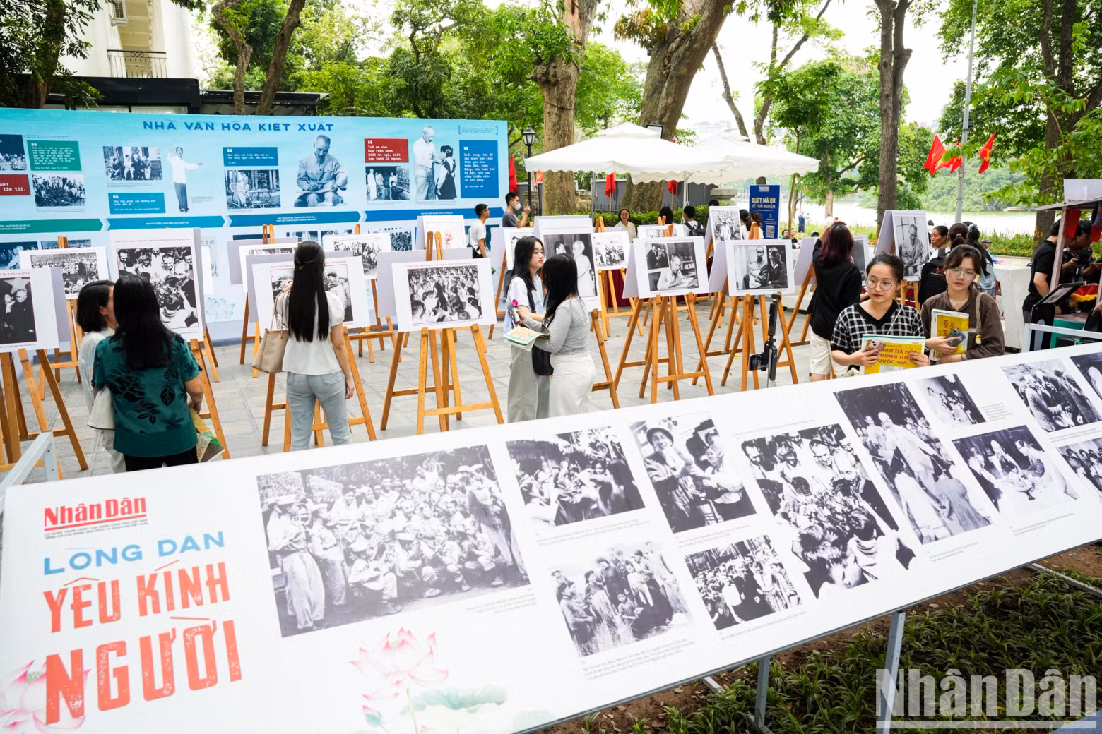 The exhibition is divided into three parts, including: Ho Chi Minh - Portrait of a man, the people's love for Uncle Ho, and Uncle Ho with Nhan Dan Newspaper.