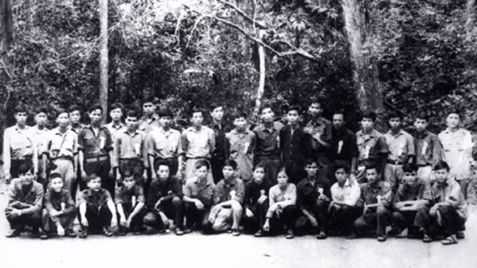 Officers and soldiers of the Central Office for South Vietnam were awarded the title of “Heroic Warrior” for their outstanding achievements in fighting in 1971. (Photo: cand.com.vn)