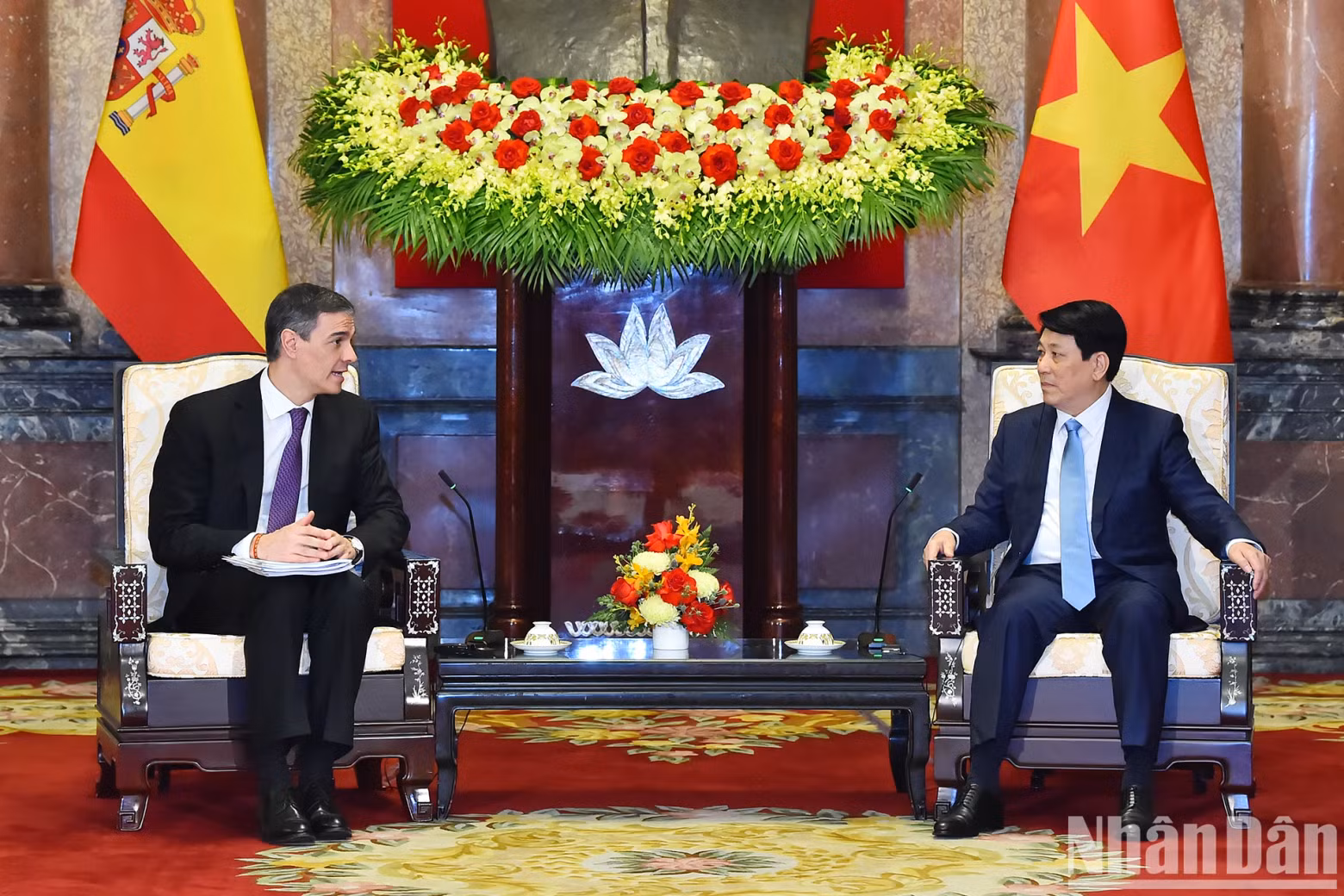 President Luong Cuong receives Spanish Prime Minister Pedro Sánchez. President Luong Cuong receives Spanish Prime Minister Pedro Sánchez.