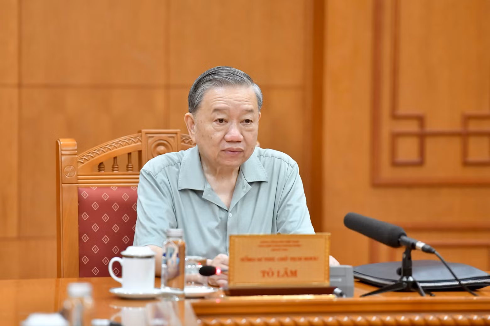 General Secretary and President To Lam gives a speech directing the meeting of the sub-committee on personnel affairs of the 14th National Party Congress. General Secretary and President To Lam gives a speech directing the meeting of the sub-committee on personnel affairs of the 14th National Party Congress.
