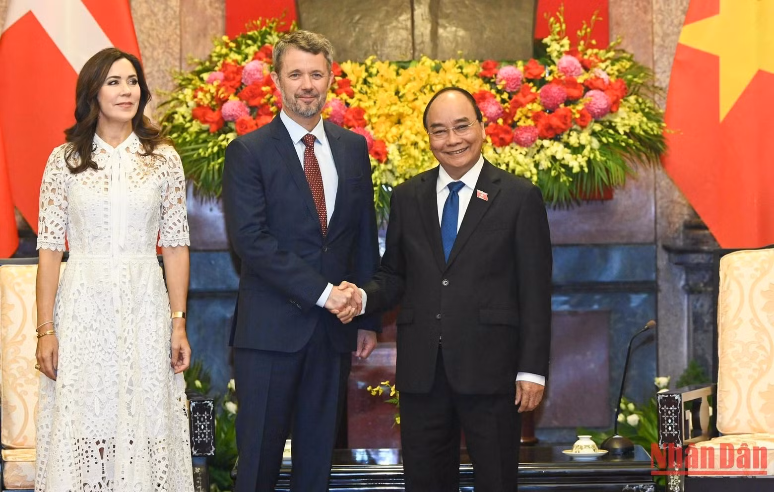 President Nguyen Xuan Phuc, Danish Crown Prince Frederik and Crown Princess Mary at the reception.