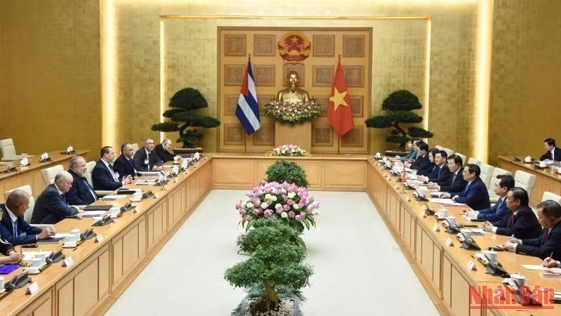 Overview of the talks between the two Prime Ministers. (Photo: Tran Hai)
