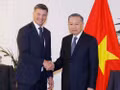 General Secretary and President To Lam receives Angus Taylor, leader of the Opposition and leader of the Liberal Party of Australia. (Photo: VNA)