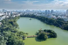 Hoan Kiem Lake in Ha Noi. (Photo: DANG QUANG)