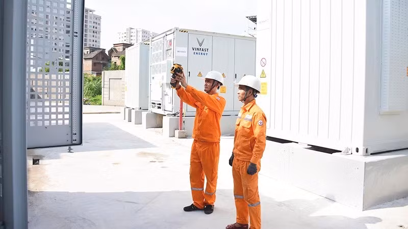 EVN Ha Noi is trialling a battery energy storage system on the 110kV grid. (Photo: Quoc Luy)
