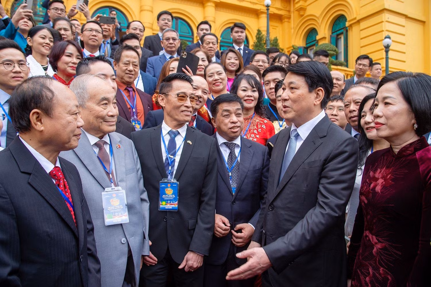 luongcuong2.jpg
