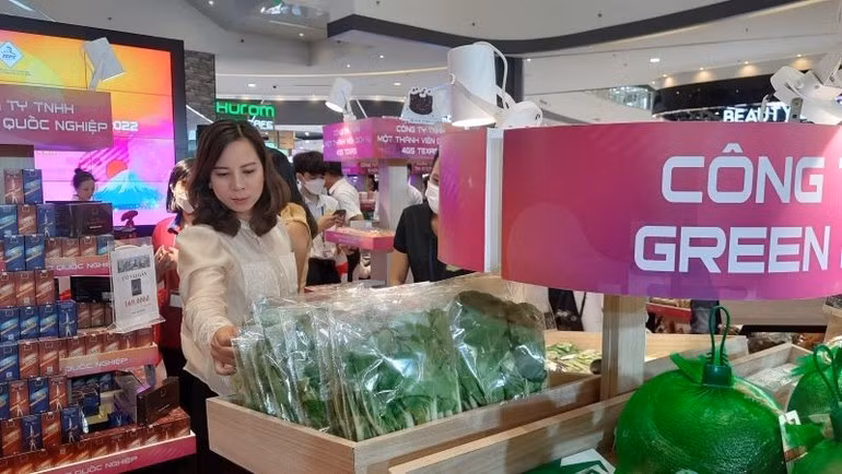 Consumers increasingly favour green and environmentally friendly food products.