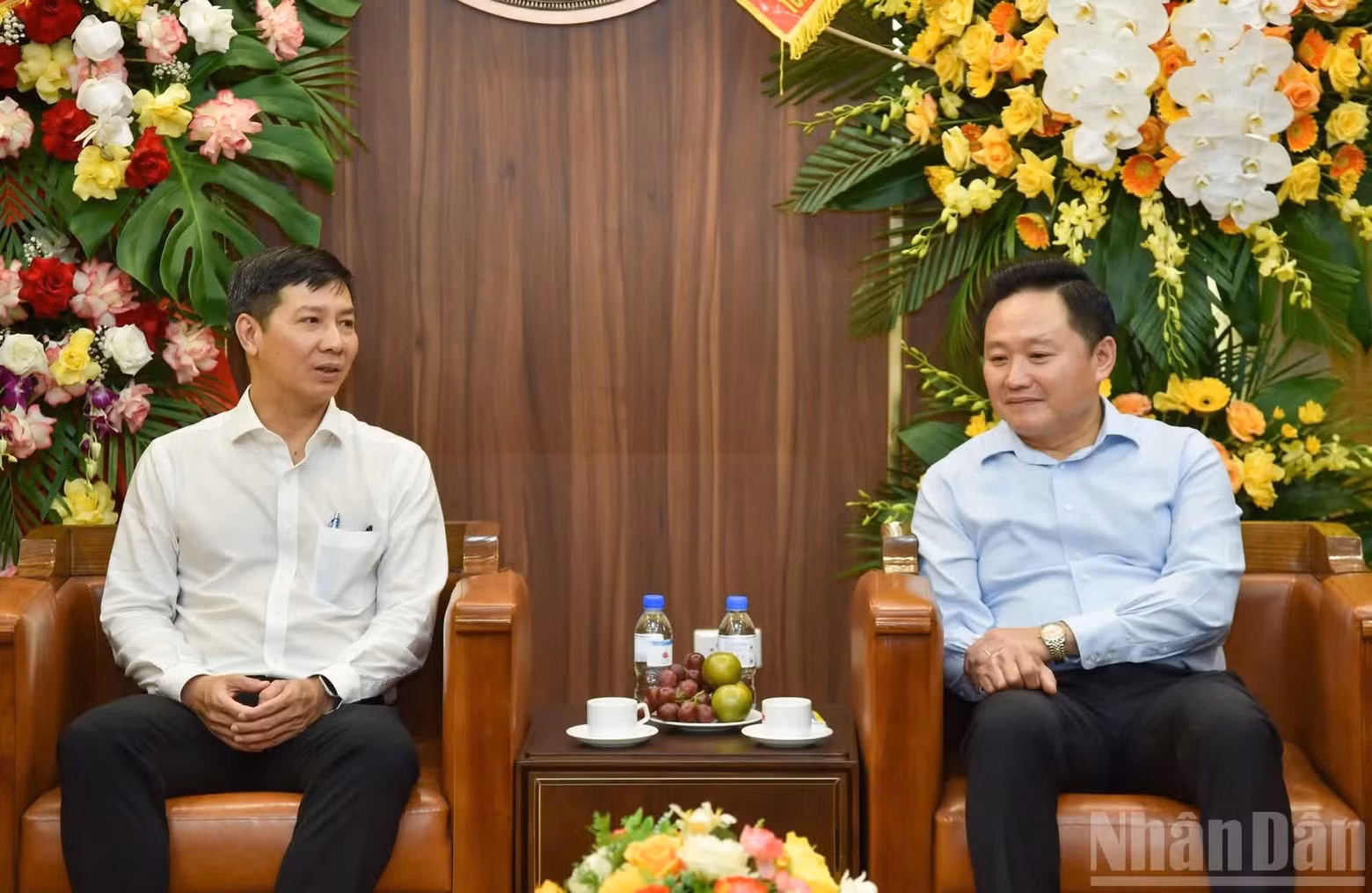 Nguyen Thanh Tam, Member of the PCC and Deputy Head of the PCC’s Organisation Commission hihgly values the support and close cooperation provided by Nhan Dan Newspaper in communications and publicity work related to Party building.