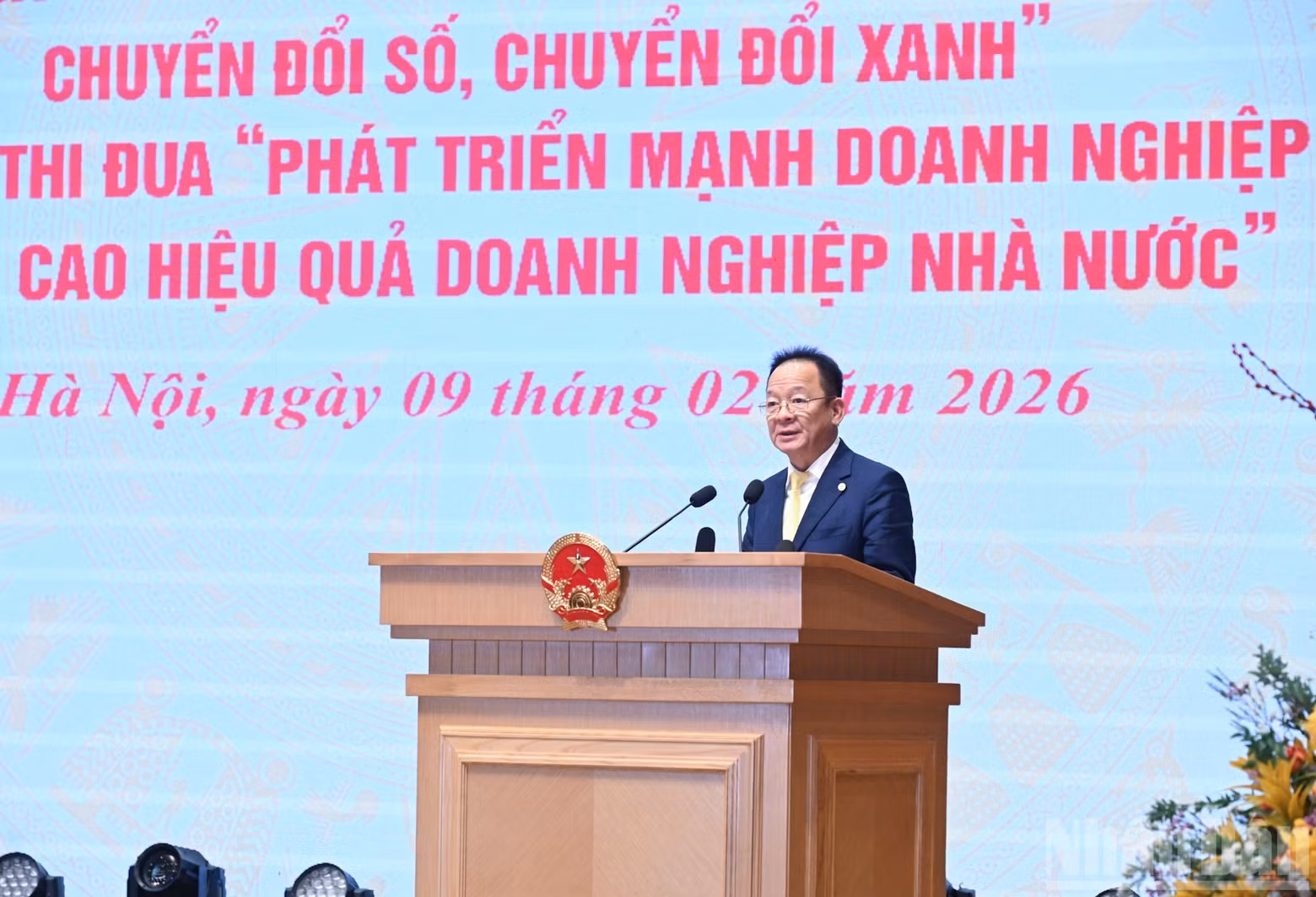 Do Quang Hien, Founder and Executive Chairman of T&amp;T Group, delivers a speech at the launching ceremony.