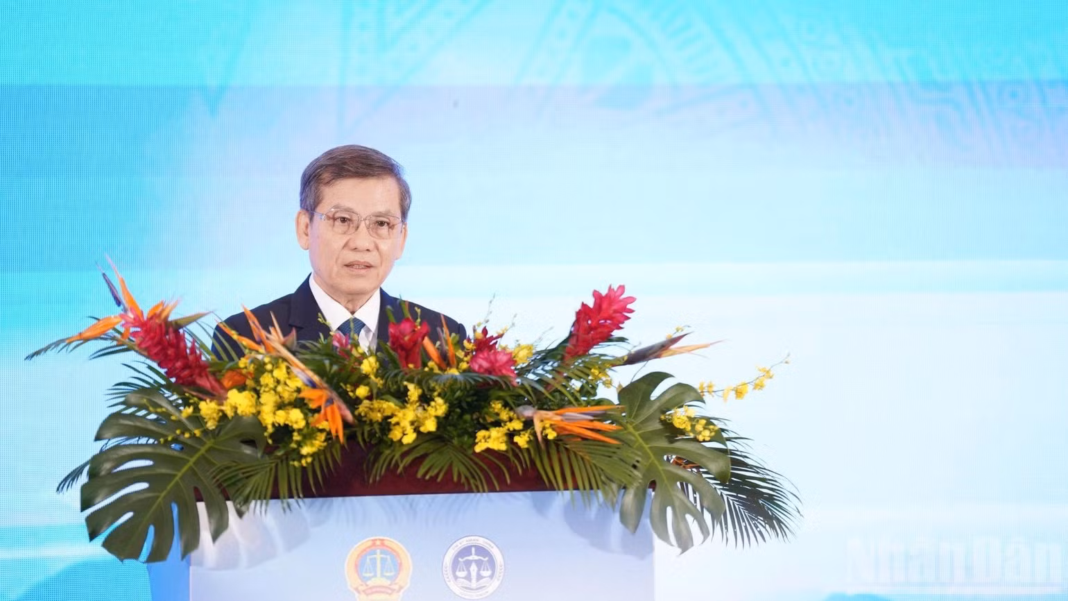 Le Minh Tri, Politburo Member, Secretary of the Party Central Committee and Head of the Party Central Committee's Commission for Internal Affairs, addresses the forum. (Photo: ANH DAO)