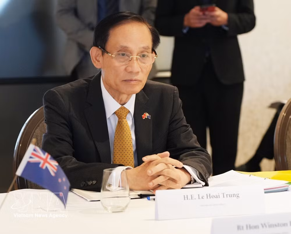 Minister of Foreign Affairs Le Hoai Trung at the fourth Viet Nam–New Zealand Foreign Ministers’ Meeting (FMM-4) in Auckland on August 13 (Photo: VNA)