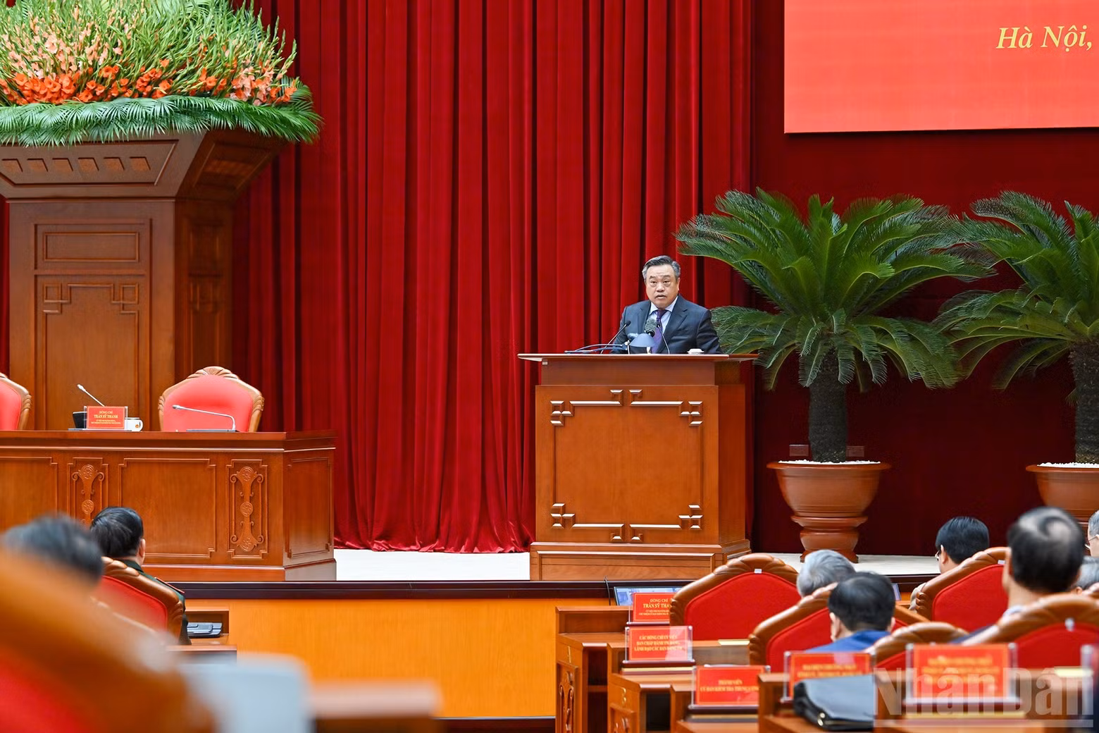 Chairman of the PCC’s Commission for Inspection Tran Sy Thanh delivers remarks at the conference.