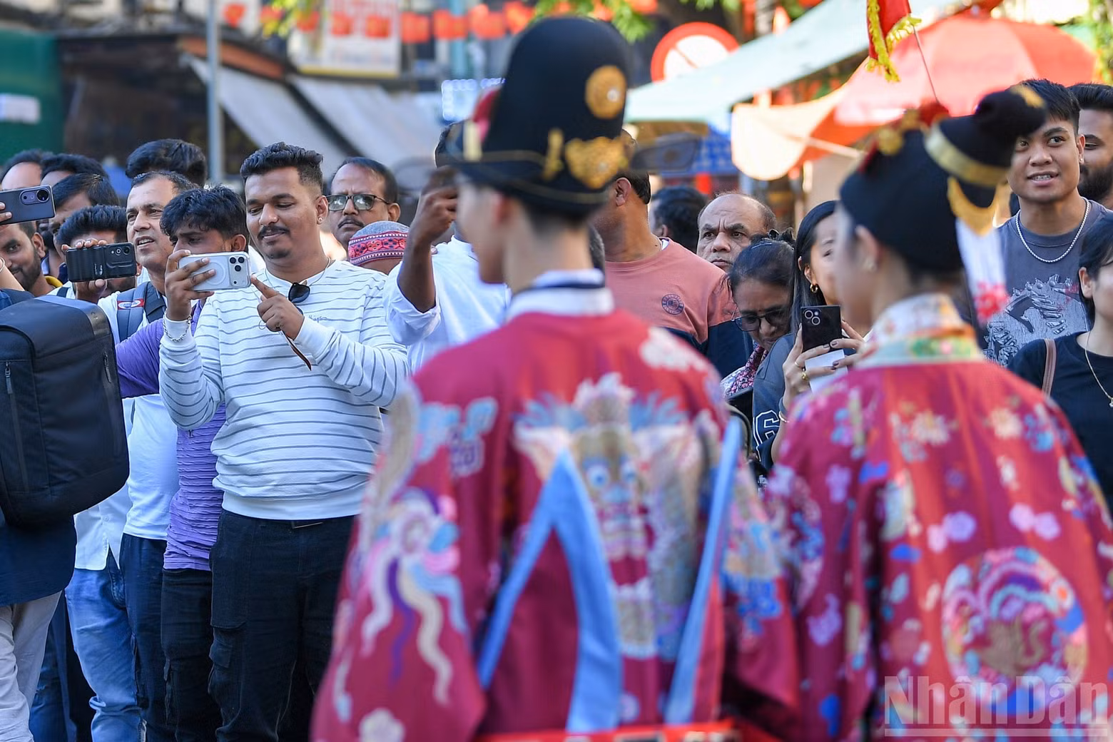 The programme brings Vietnamese attire closer to both local residents and visitors.