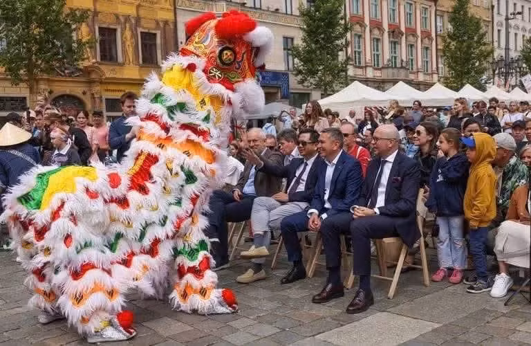 lh2jpg.jpg