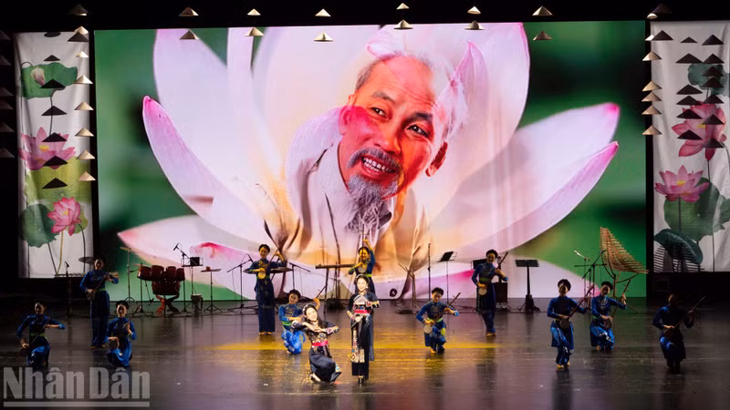 A singing and dancing performance at the art programme “Colours of Culture”.