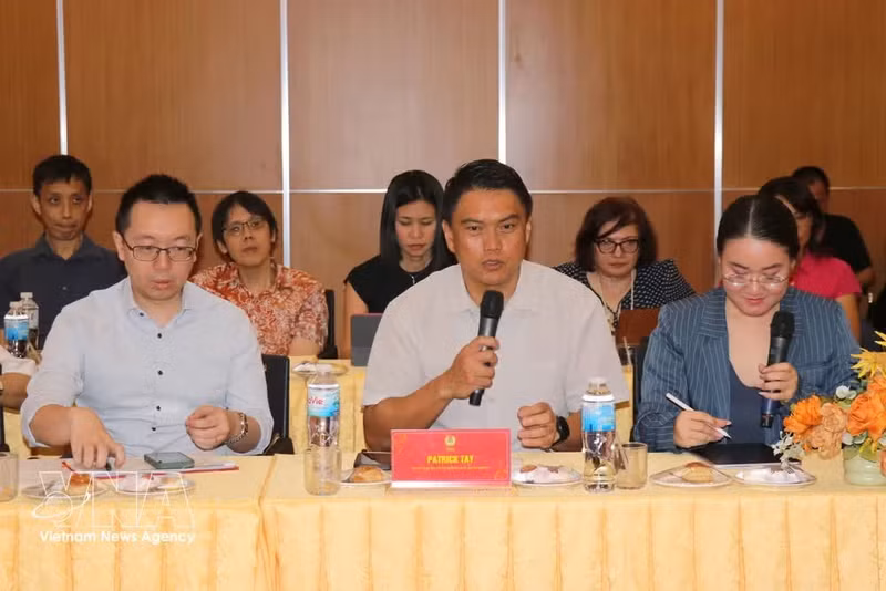vnanet-ntuc-assistant-secretary-general-patrick-tayjpg.jpg