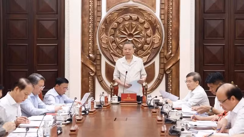 General Secretary of the Communist Party of Viet Nam Central Committee and State President To Lam speaks at the working session in Hanoi on May 13, 2026. (Photo: VNA)