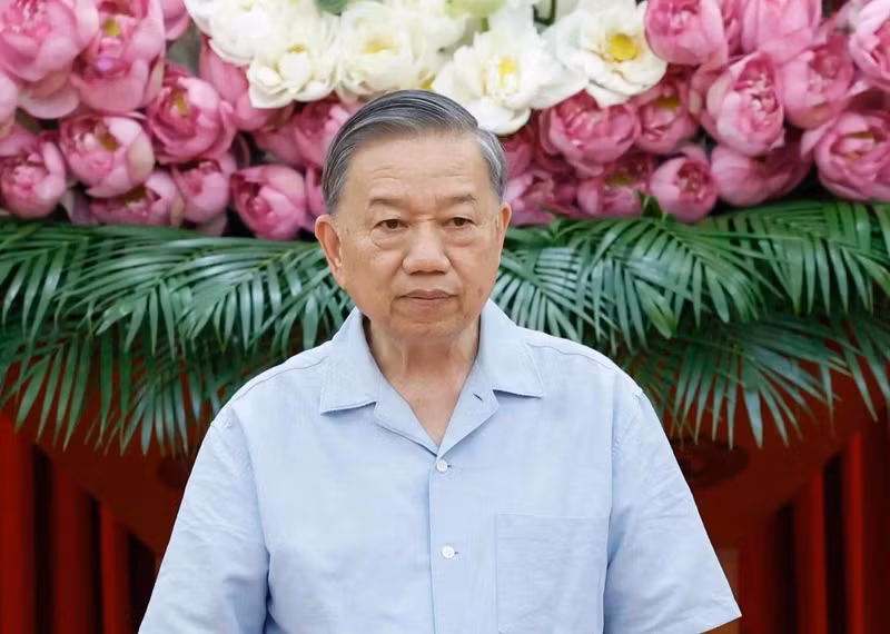 Party General Secretary and State President To Lam speaks at the meeting (Photo: VNA)