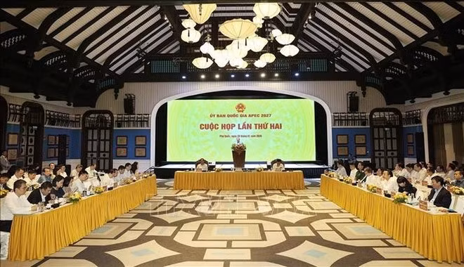 PM Pham Minh Chinh chairs the second meeting of the National Committee for APEC 2027 on January 28, 2026 in An Giang (Photo: VNA)