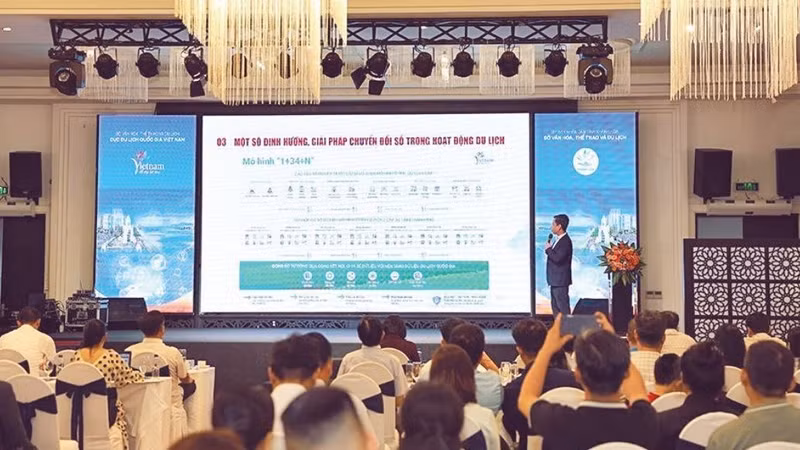 A training programme on implementing digital transformation in the tourism sector, held in Nha Trang in July 2026. (Photo: TITC)