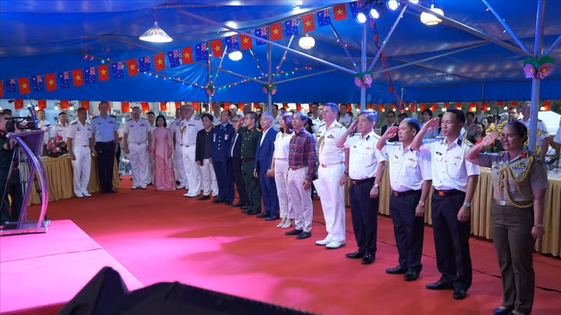 vna-potal-cung-co-va-tang-cuong-quan-he-huu-nghi-hop-tac-giua-quan-doi-va-hai-quan-viet-nam-australia-865839924-6-2-6.jpg