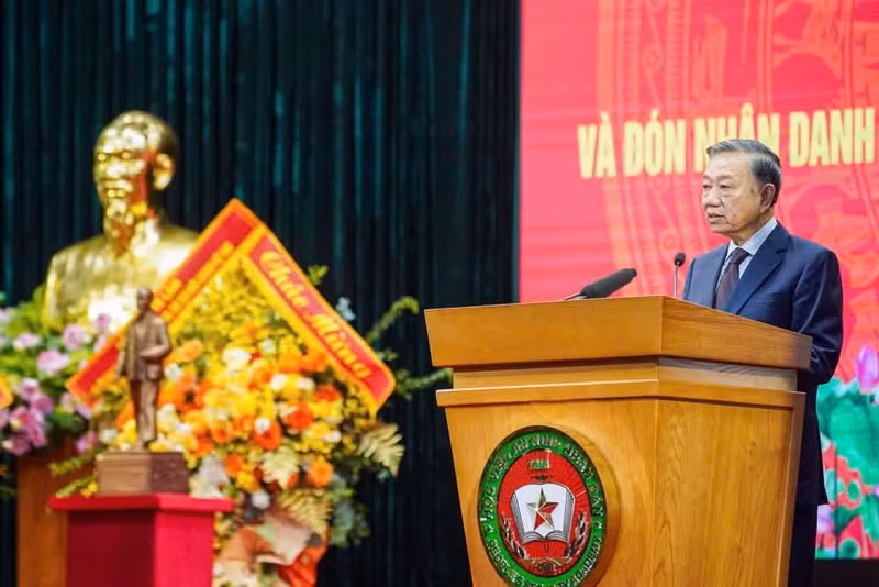 Party General Secretary and State President To Lam addresses the ceremony in Ha Noi on June 22 marking the 80th founding anniversary of the People's Security Academy. (Photo: NDO)