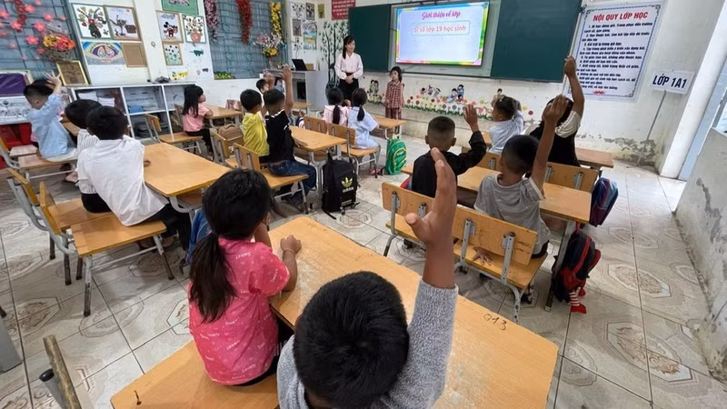 A Vietnamese language familiarisation class for Grade 1 pupils at Thu Lum Inter-level Ethnic Minority Boarding School. (Photo: Tran Tuan)