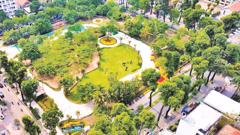 Phan Dinh Phung Park (Xuan Hoa Ward) following renovation and upgrading.