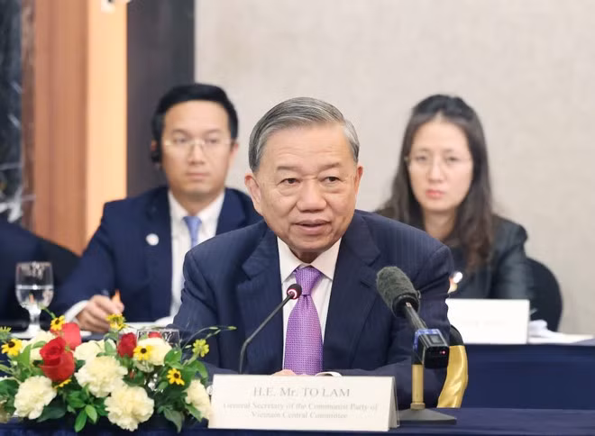 Party General Secretary To Lam pledges support for Korean firms landing investment in Viet Nam. (Photo: VNA)