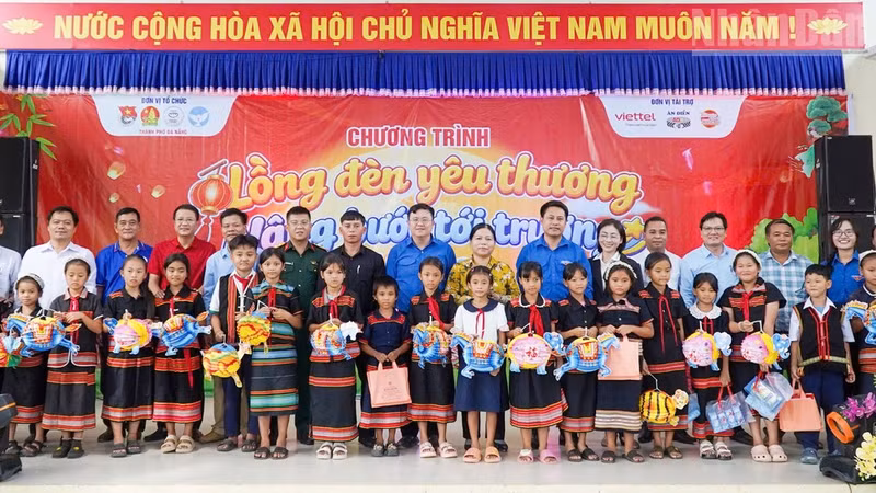 Gifts presented to children at the programme 