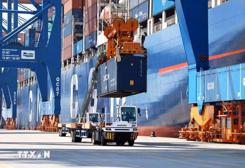 With 2025 on track for around 8% growth, Viet Nam has solid momentum heading into the new year (Photo: VNA)