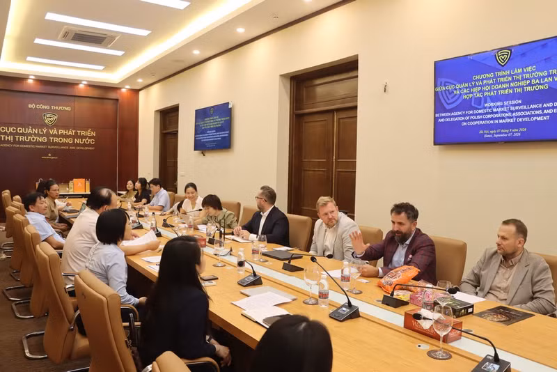Overview of the working session (Photo: Agency for Domestic Market Surveillance and Development)