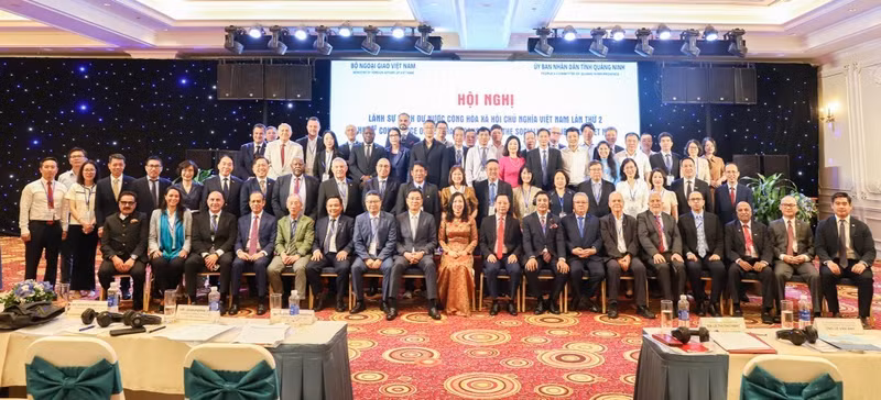 Delegates at the conference (Photo: baoquangninh.vn)