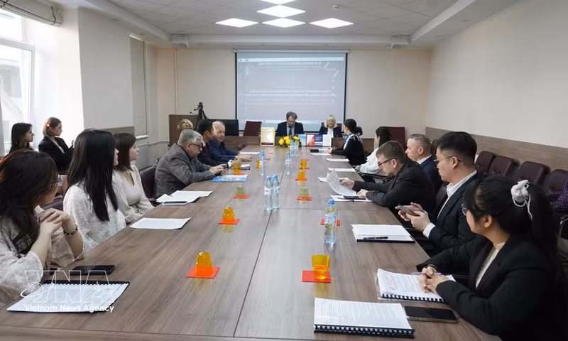 Participants in the symposium on socio-economic and scientific and technological development of Viet Nam in the 21st century in Russia (Photo: VNA)
