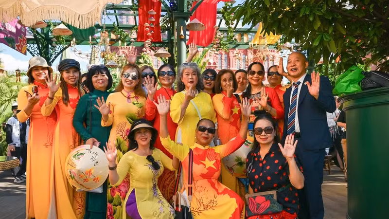 Vietnamese tourists checking in in Moscow. (Photo: Moscow City Tourism Committee) 