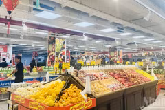 Total retail sales of goods and consumer service revenue at current prices increased by 13.4% year on year in the first nine months of 2026. (Photo: HNV)