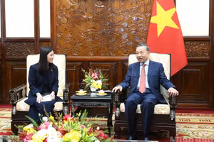 Party General Secretary and President To Lam receives US Ambassador Jennifer Wicks McNamara at the Presidential Palace on the afternoon of July 6, 2026. (Photo: nhandan.vn)