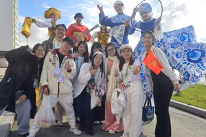 Vietnamese high school students join international friends at WYF 2026. (Photo: Tuan Phong)