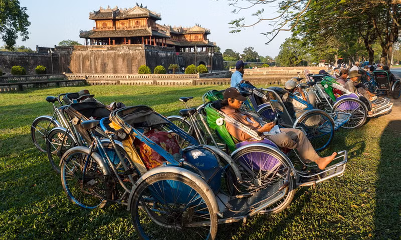 Wanderlust travel magazine features must-have experiences when visiting Vietnam ảnh 8