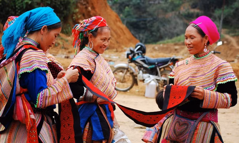 Wanderlust travel magazine features must-have experiences when visiting Vietnam ảnh 9
