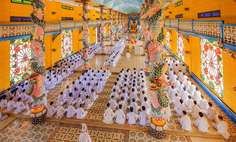 Wanderlust travel magazine features must-have experiences when visiting Vietnam ảnh 7